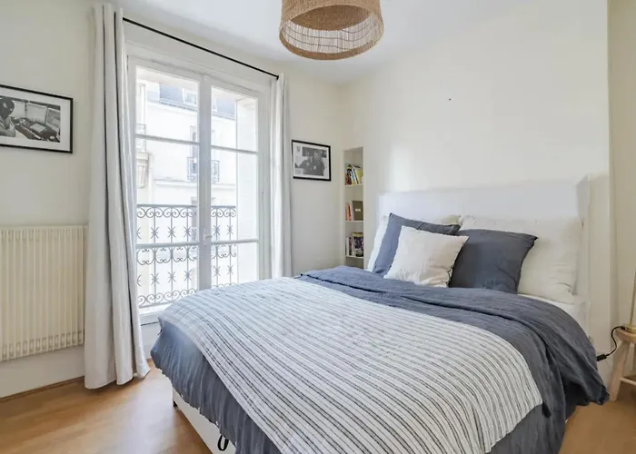 Appartement Parisien Baigne De Soleil